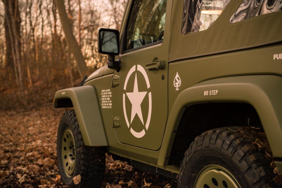 Детали экстерьера Jeep Wrangler Geiger-Willys (JK) 2017 года  (фото 9 из 21)